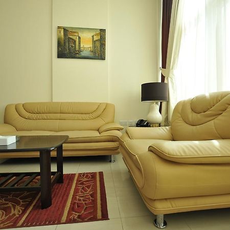 אבו דאבי Center Ville Hotel מראה חיצוני תמונה