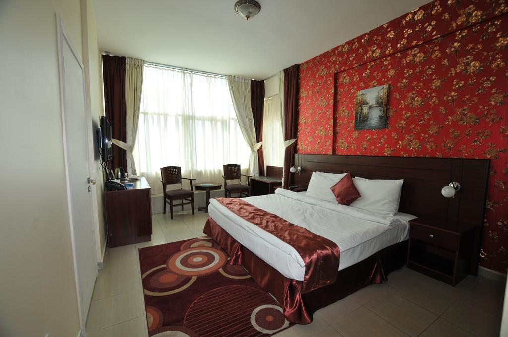 אבו דאבי Center Ville Hotel מראה חיצוני תמונה
