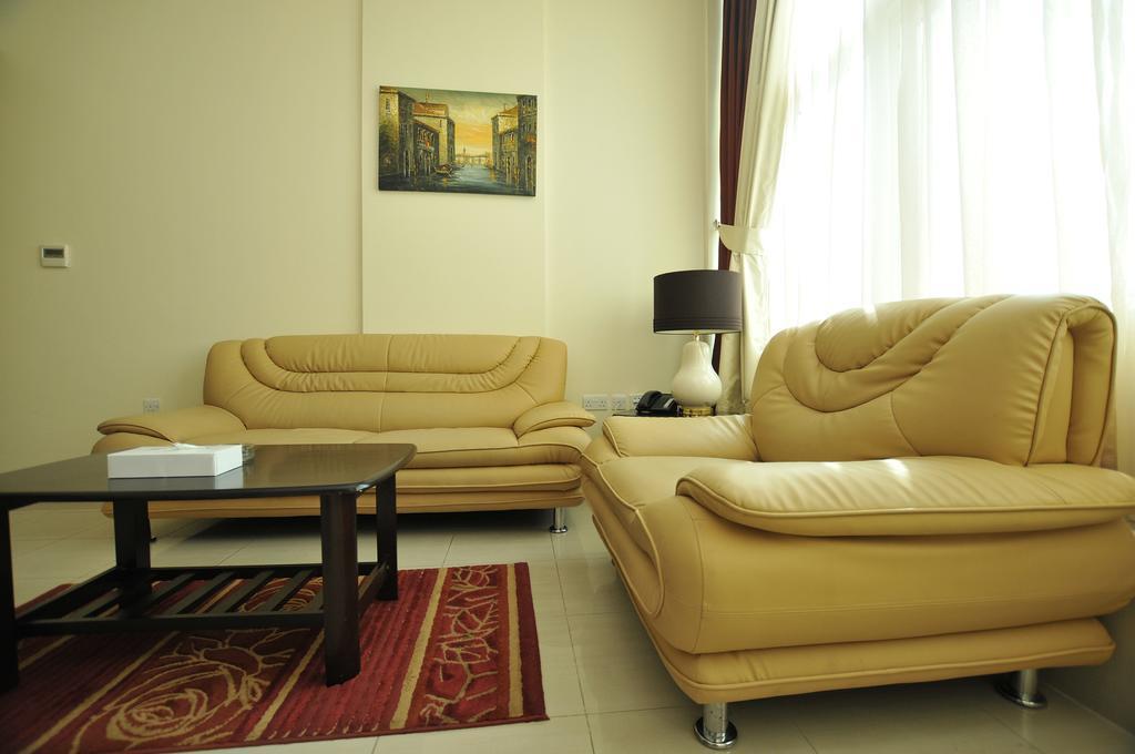 אבו דאבי Center Ville Hotel מראה חיצוני תמונה