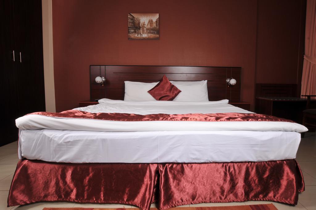 אבו דאבי Center Ville Hotel מראה חיצוני תמונה