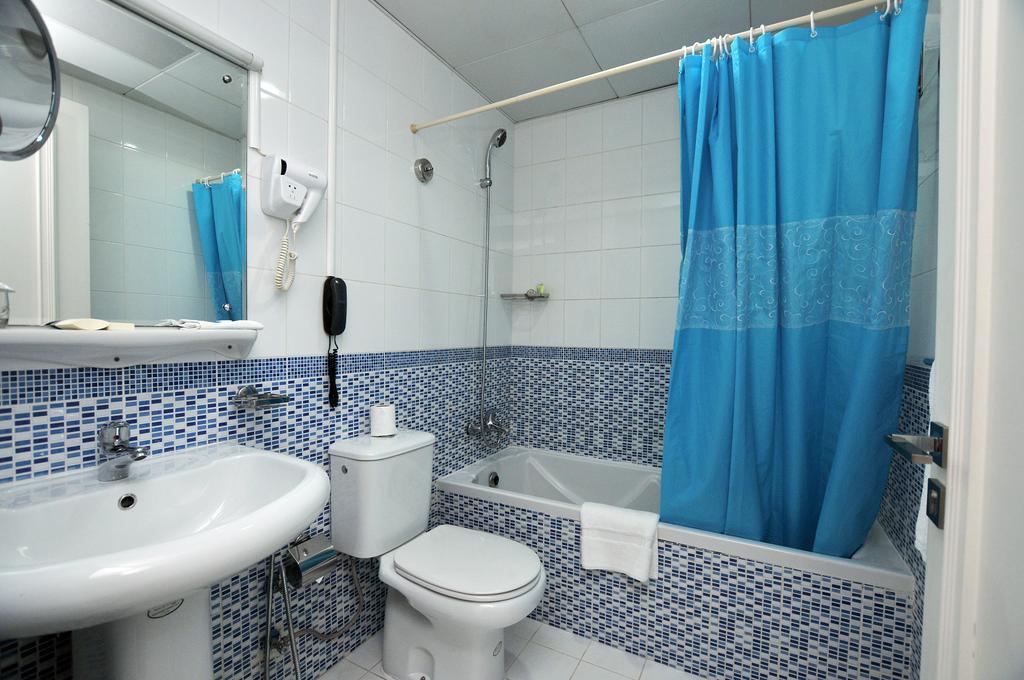 אבו דאבי Center Ville Hotel מראה חיצוני תמונה